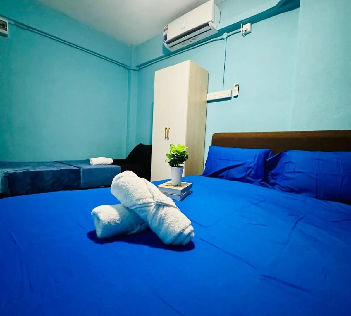 Relax Familystay Usm 3Br 8Pax Gelugor 0*,  Malaysia